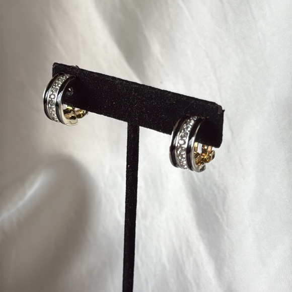 Vintage Elegant Black Enamel Gold & Rhinestone Half Hoops Clip Earrings - Picture 4 of 13